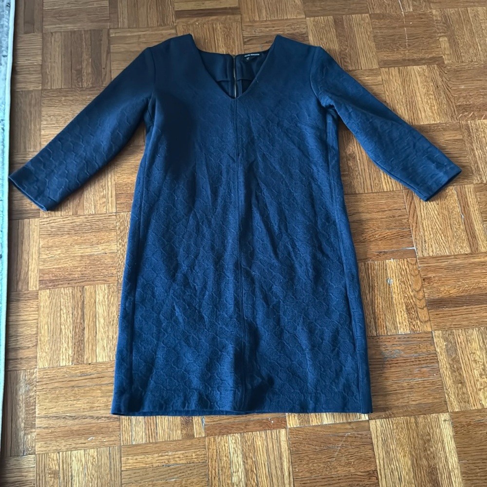 Club Monaco Shift Dress Navy V-Neck Geometric Print Back Zip 3/4 Sleeve size 2